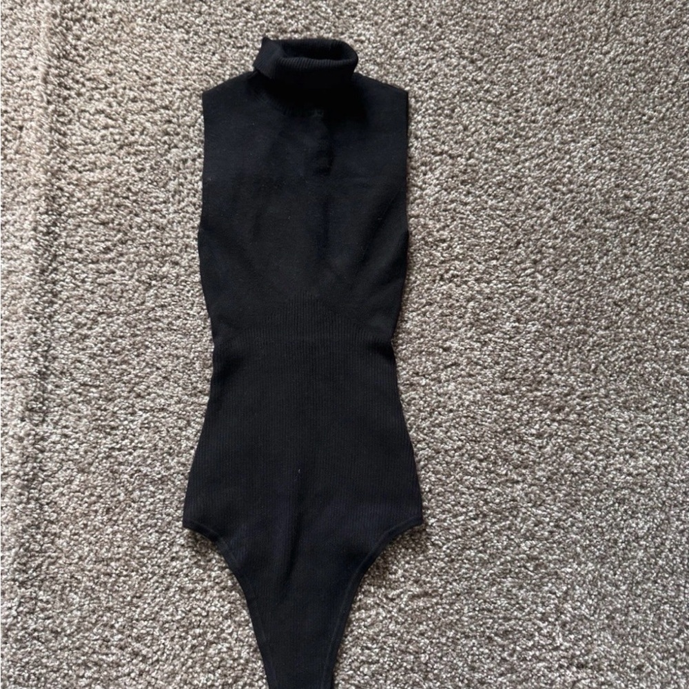 Express XXS Black Mock Neck Open Back Sleeveless Bodysuit (Body Contour Line)